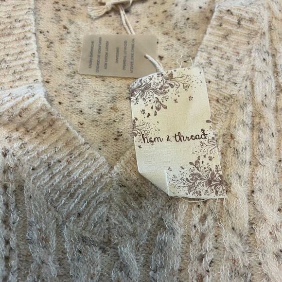 Hem & thread ivory marled knit v-neck cable knit sweater S - Picture 6 of 10